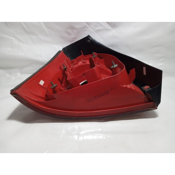 Lanterna Lado Direito Audi A3 2001 A 2006 Direito Vermelho