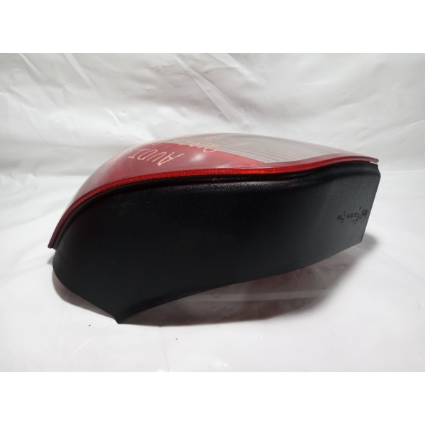 Lanterna Lado Direito Audi A3 2001 A 2006 Direito Vermelho