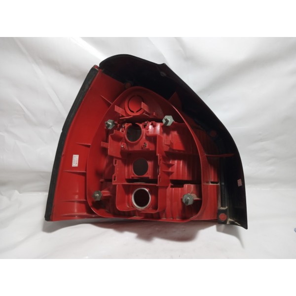 Lanterna Lado Direito Audi A3 2001 A 2006 Direito Vermelho