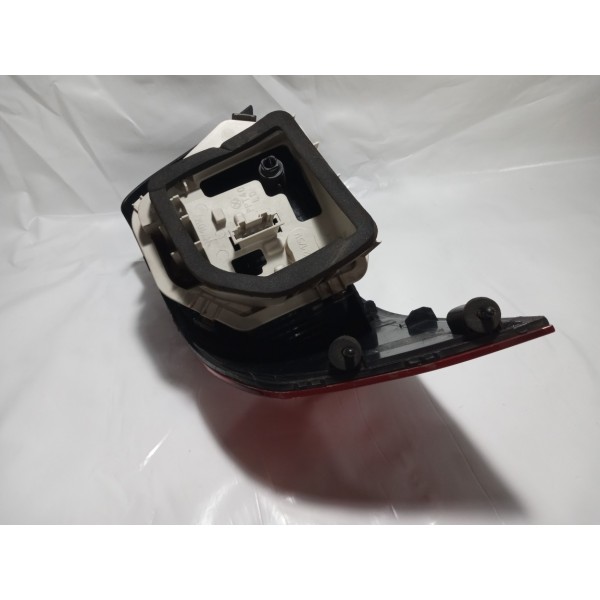 Lanterna Lado Direito Vw Voyage 2017 Direito Vermelho