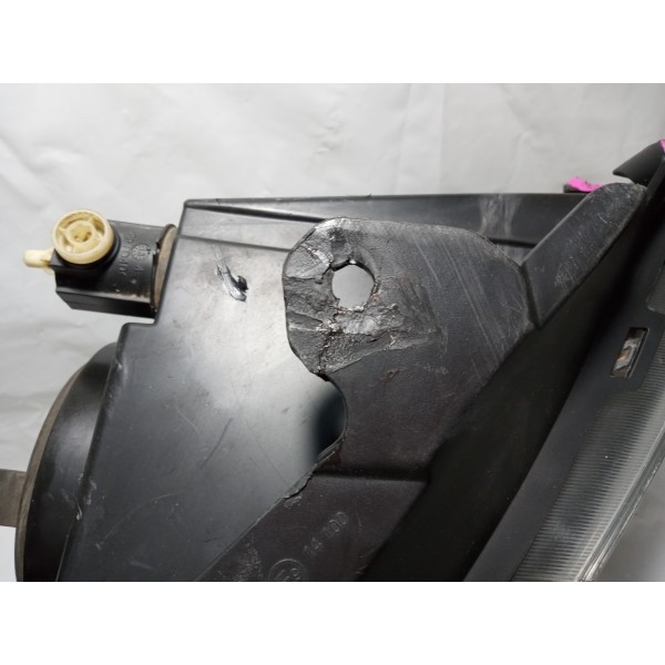 Farol Lado Direito Gm Onix 2013  Direito