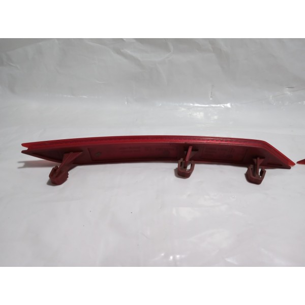 Olho De Gato Parachoque Traseiro Vw Gol G7 2017 Par Vermelho