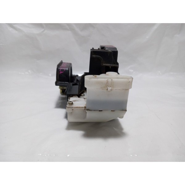 Fechadura Porta Dianteira Direita Fiat Strada 2008