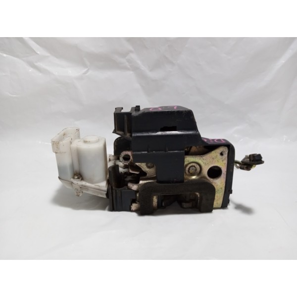 Fechadura Porta Dianteira Direita Fiat Strada 2008