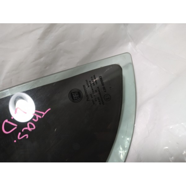 Vidro Fixo Traseiro Direito Fiat Palio Attractive 2011