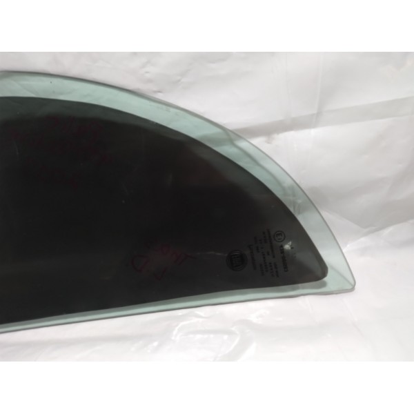 Vidro Fixo Traseiro Direito Fiat Palio Attractive 2011