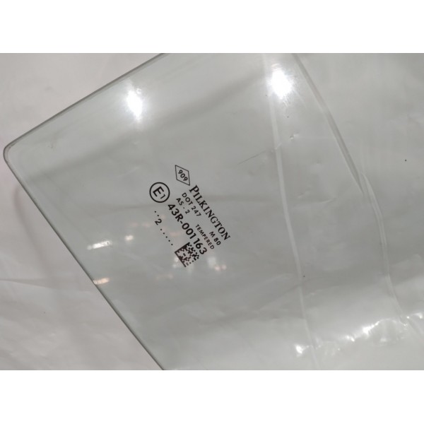 Vidro Fixo Traseiro Direito Renault Sandero 2012