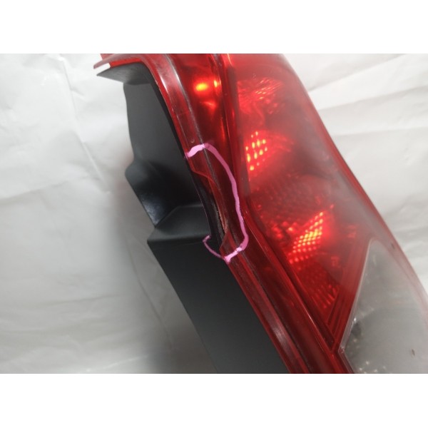 Lanterna Lado Direita Renault Logan 2012  Direito Vermelho