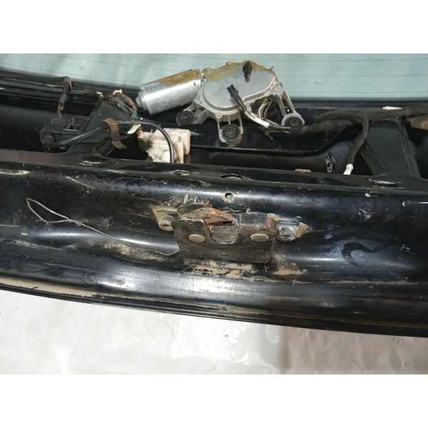 Capo Traseiro Com Vidro Vigia Vw Golf 2004 Sapão  Preto