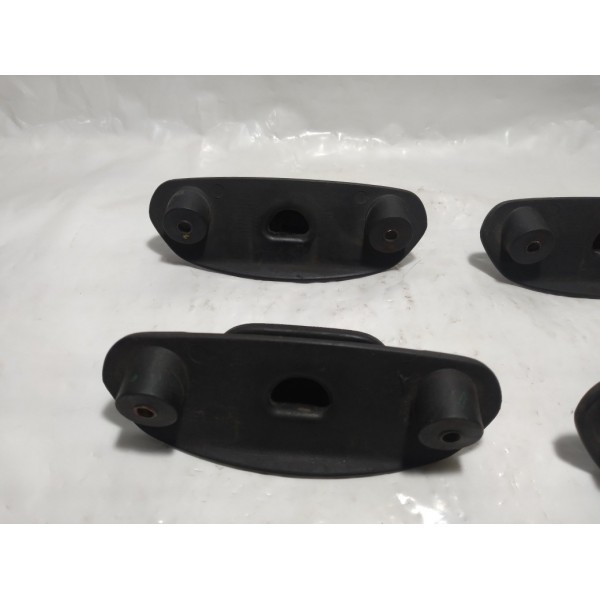 Gancho Caçamba Gm Montana Agile 2012 Jogo