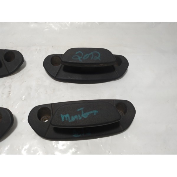 Gancho Caçamba Gm Montana Agile 2012 Jogo