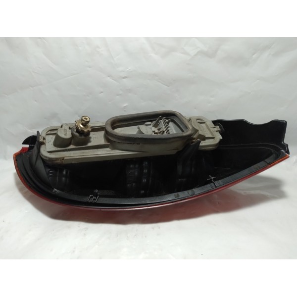 Lanterna Traseira Esquerda Gm Celta 2003