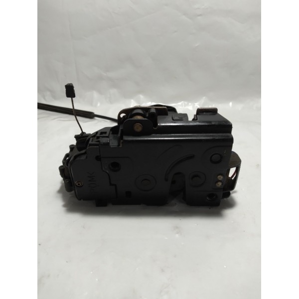 Fechadura Porta Dianteira Direita Vw Golf 2000