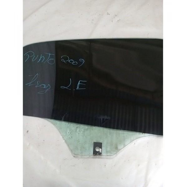 Vidro Porta Traseira Esquerda Fiat Punto 2009