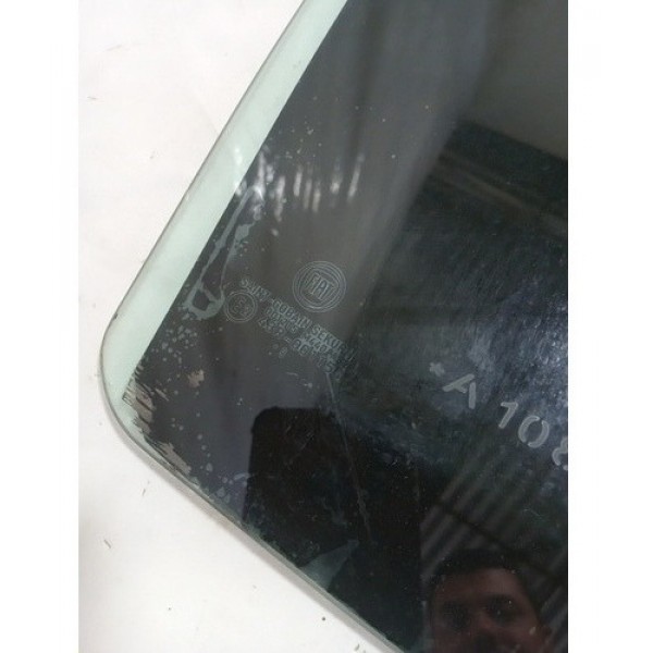 Vidro Porta Traseira Direita Fiat Punto 2009