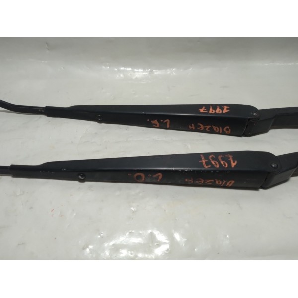 Braço Haste Limpador Parabrisa Gm Blazer 1997 Par Direito