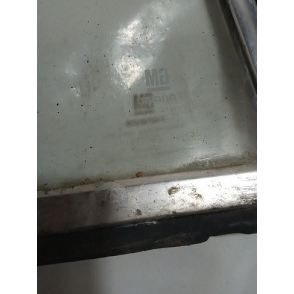 Janela Basculante L. Esquerdo Gm Caravan 1977 Traseiro