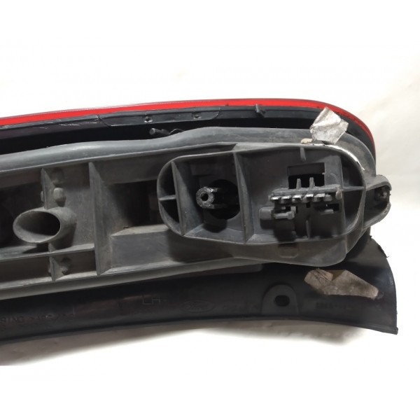 Lanterna Traseira Esquerda Ford Fiesta 2014 Esquerdo Vermelho