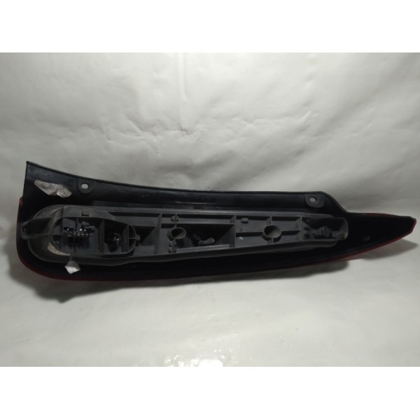 Lanterna Traseira Esquerda Ford Fiesta 2014 Esquerdo Vermelho