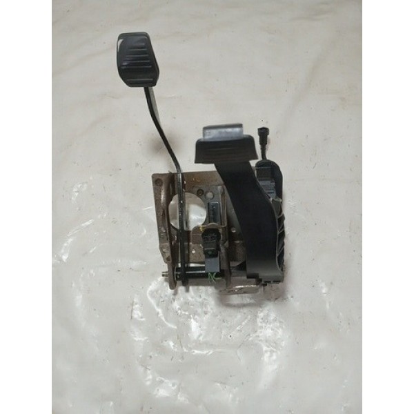 Pedaleira Pedal Freio Embreagem Ford Fiesta 2013  Atuador