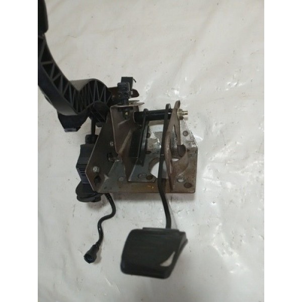 Pedaleira Pedal Freio Embreagem Ford Fiesta 2013  Atuador