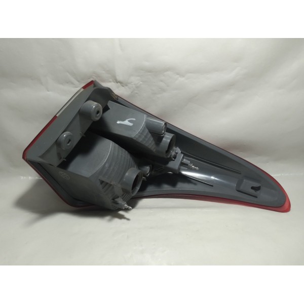 Lanterna Traseira Esquerda Hyundai Hb20 2014 Esquerdo Vermelho