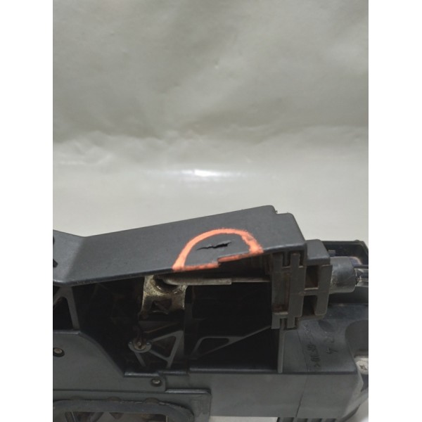 Fechadura Porta Dianteira Direita Gm Astra 2005