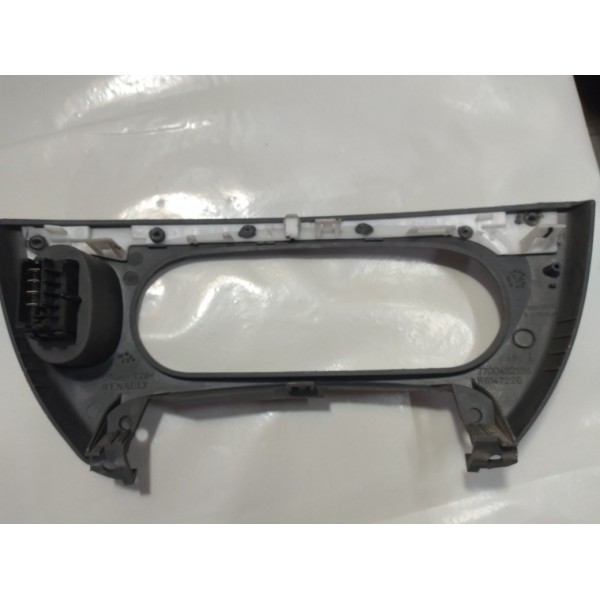 Moldura Comando De Ar Condicionado Renault Scenic 2004