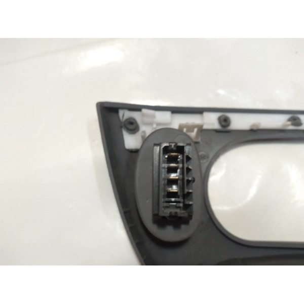Moldura Comando De Ar Condicionado Renault Scenic 2004