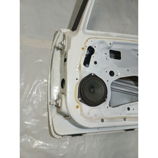Porta Dianteira Direita Fiat Linea Punto 2009 Com Detalhe Dianteira Direito Branco