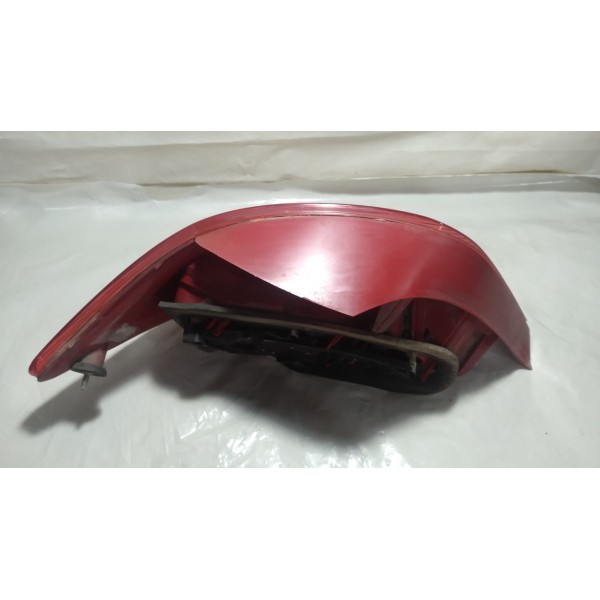 Laterna Traseira L.direito Peugeot 307 2005 Hatch Direito Vermelho