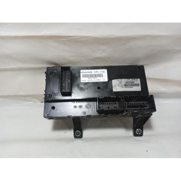 Caixa Fusível Fiat Palio 1.8 Gm 2005