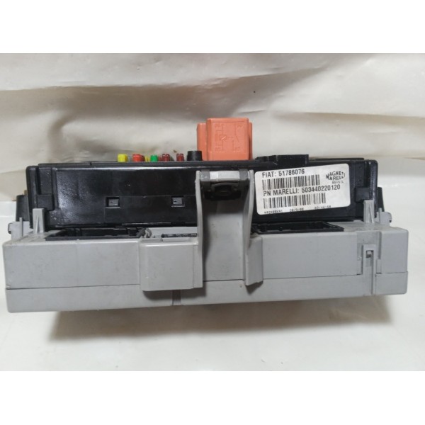 Caixa Fusível Fiat Stilo 2008 1.8 16v Automático