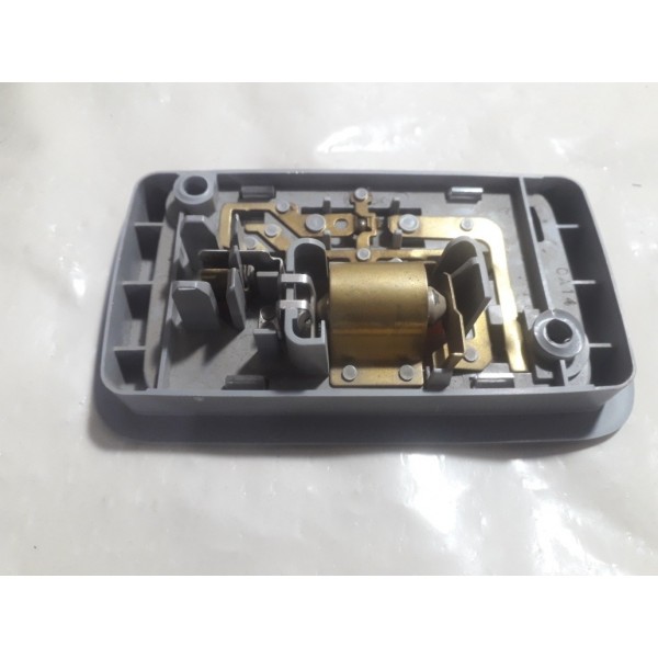 Luz De Teto Traseira Mitsubishi Pajero Tr4 2010