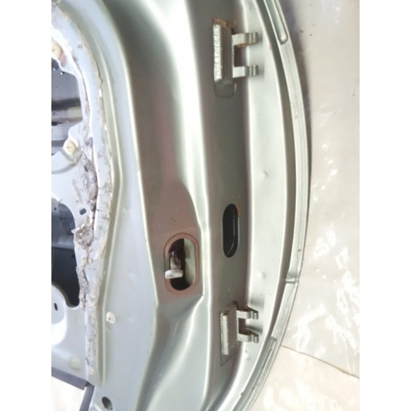 Porta Dianteira Lado  Direito Renault Clio 2000 A 20008 Prateado