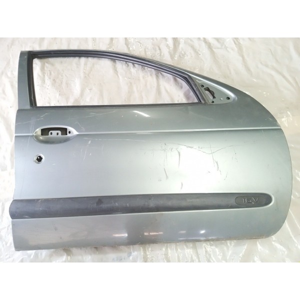 Porta Dianteira Lado  Direito Renault Clio 2000 A 20008 Prateado