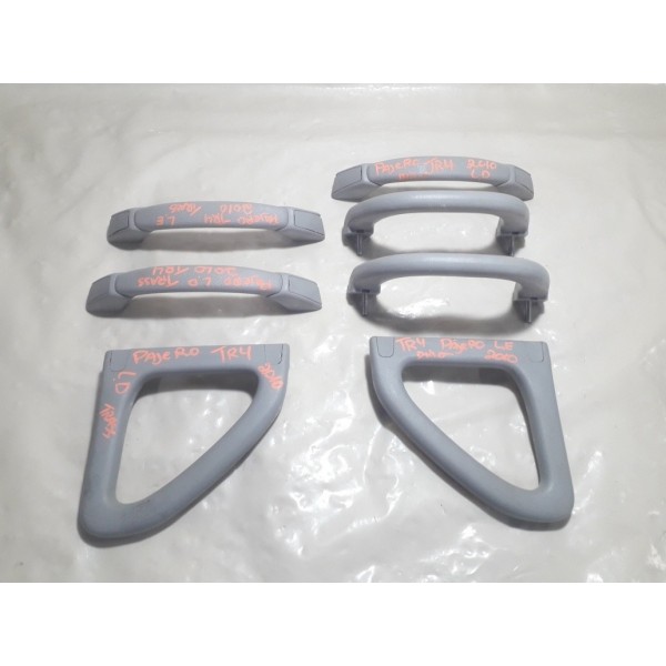 Pega Mão Mitsubishi Pajero Tr4 2010 Jogo