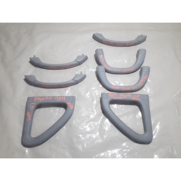 Pega Mão Mitsubishi Pajero Tr4 2010 Jogo