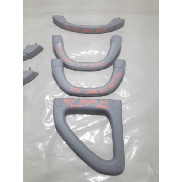 Pega Mão Mitsubishi Pajero Tr4 2010 Jogo