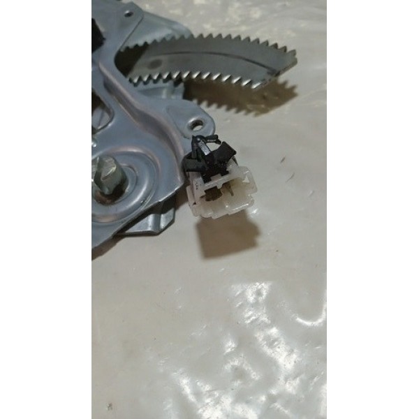 Máquina Vidro Traseira Lado Direito Mitsub. Pajero Tr4 2010