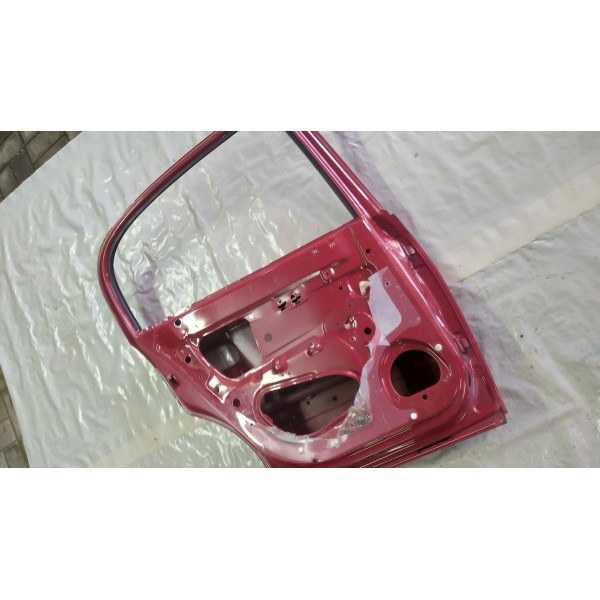 Porta Traseira Gm Astra 2008 Lado Esquerdo   Traseira Esquerda Vermelho