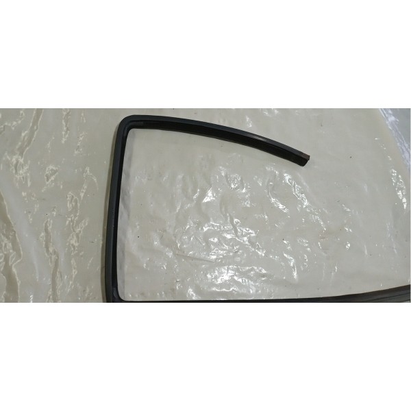 Vidro Fixo Porta Lado Direito Traseiro Gm Blazer 1997