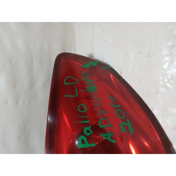 Lanterna Traseira Lado Direito Fiat Palio Weekend Adv. 2010 Direito Vermelho