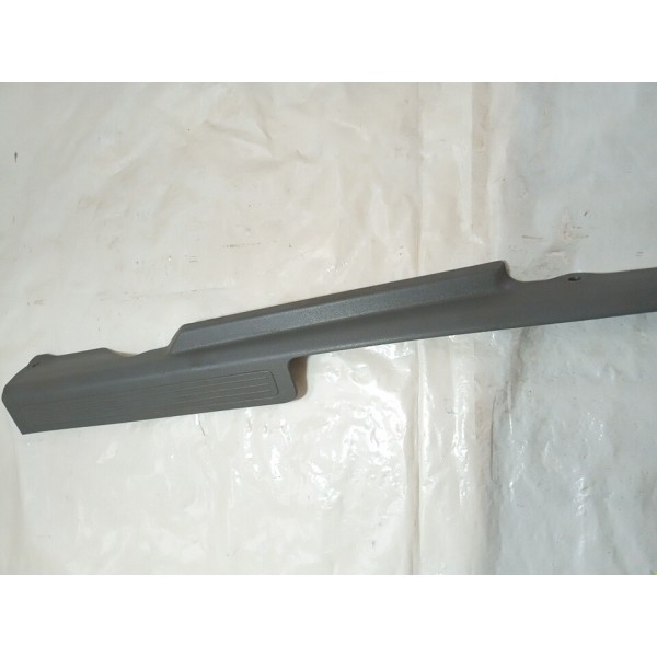 Soleira Acabamento Porta Lado Esquerdo Fiat Linea 2011