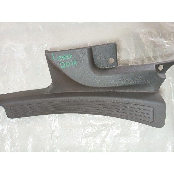 Soleira Acabamento Porta Lado Esquerdo Fiat Linea 2011