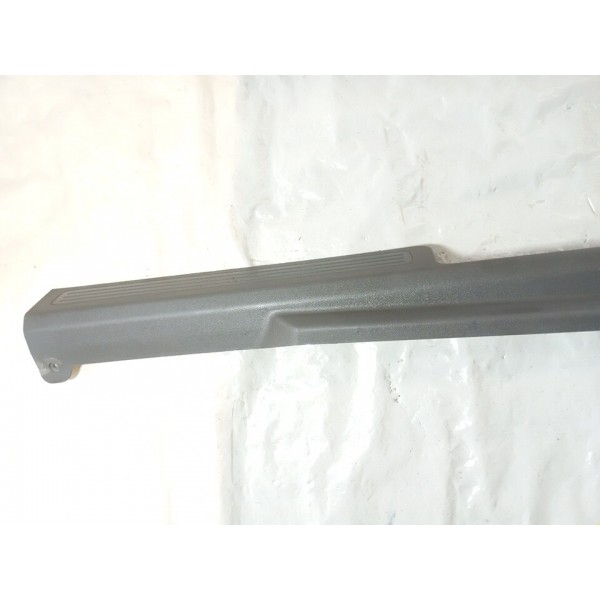 Soleira Acabamento Porta Lado Direito Fiat Linea 2011