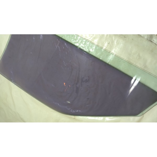 Vidro Porta Dianteira Direita Vw Golf 1994  2p