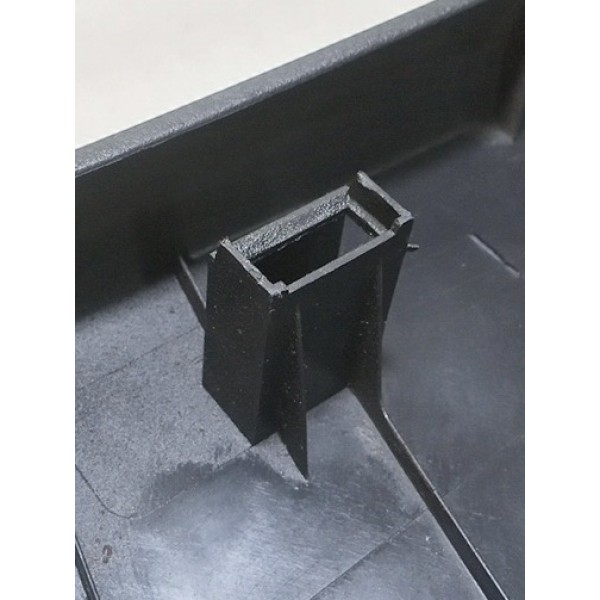 Acabamento Coluna Central Lado Direito Vw Golf 2005