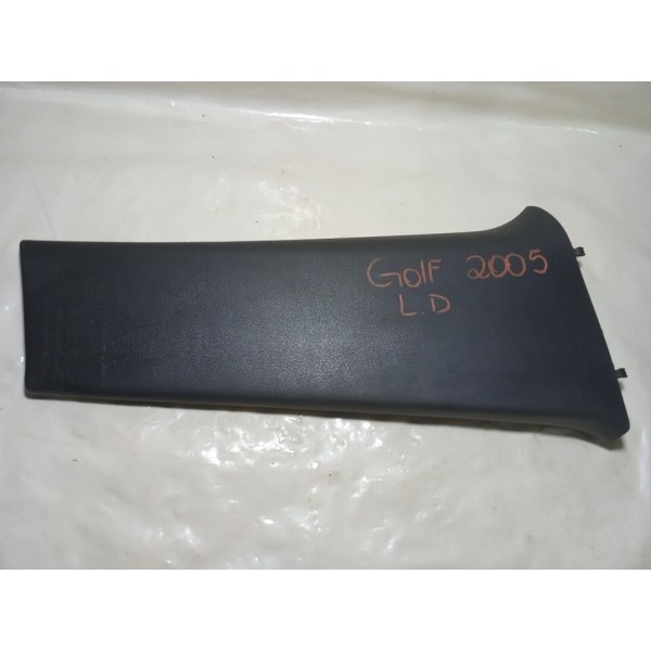 Acabamento Coluna Central Lado Direito Vw Golf 2005