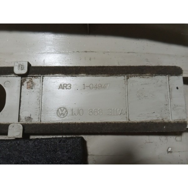 Acabamento Coluna Superior Central Vw Golf 2005